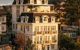 Nature Garden Hotel Dalat